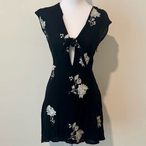 Black Floral Embroidered Skater Dress 🖤